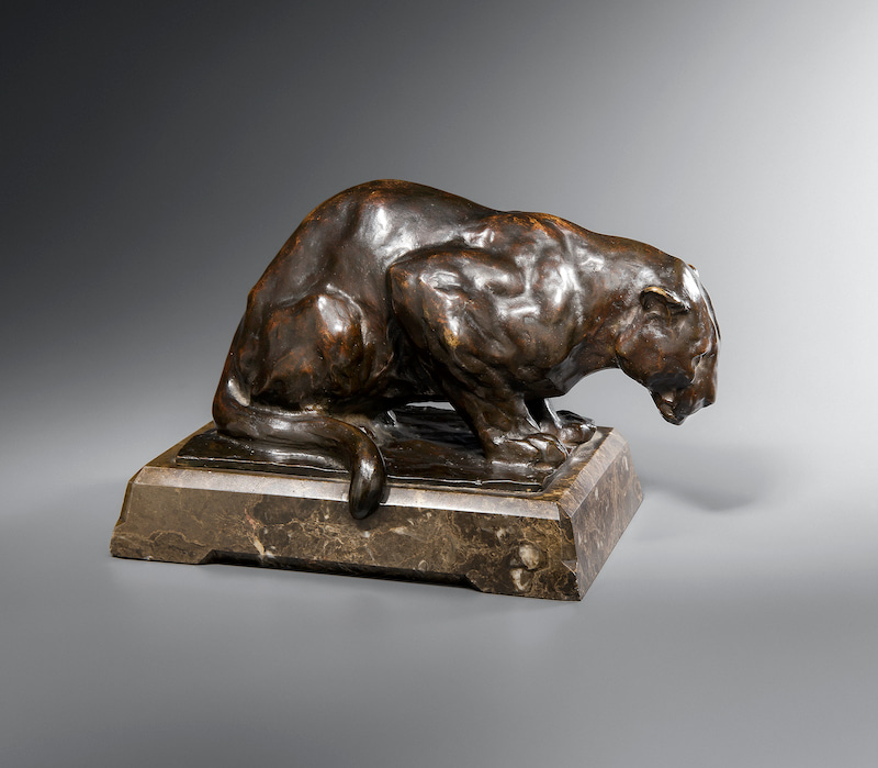 Rembrandt BUGATTI (1884 – 1916), Jaguar accroupi, petit modèle, Bronze, signé et numéroté, Cachet du fondeur A.-A. Hébrard, Circa 1908, notre exemplaire fondu en 1909