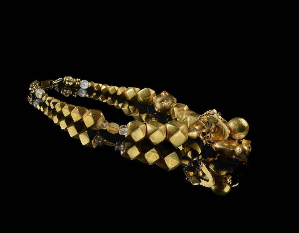Collier en or composé de perles indiennes de diverses époques